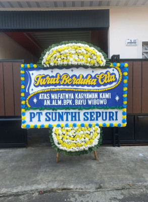 Papan Bunga Duka di Tanjung Sari