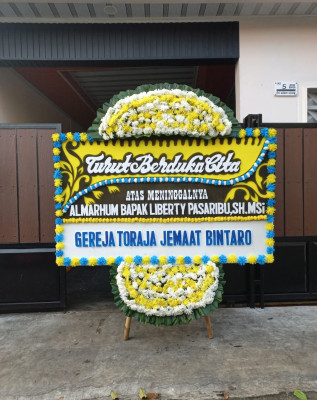 Papan Bunga Duka di Tanjung Sari